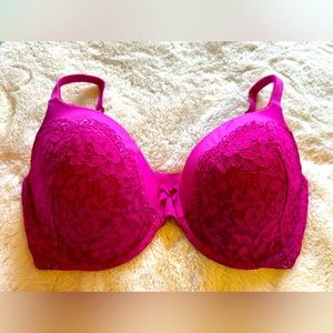 Beautiful hot pink Victorias Secret Bra with Lace. 36DDD Like new condition!